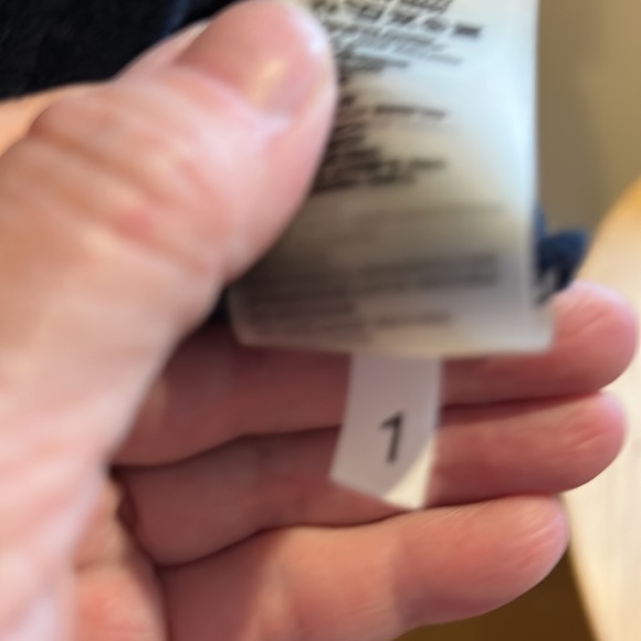 Sleeveless navy Majestic turtleneck - Picture 6 of 6